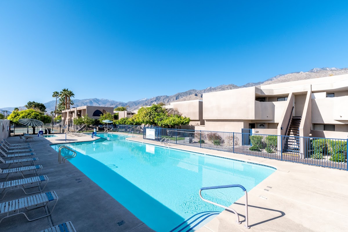 GEVC at Vista Mirage