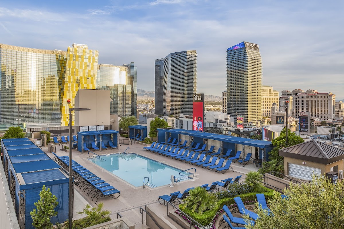 Polo Towers Suites, A Hilton Vacation Club