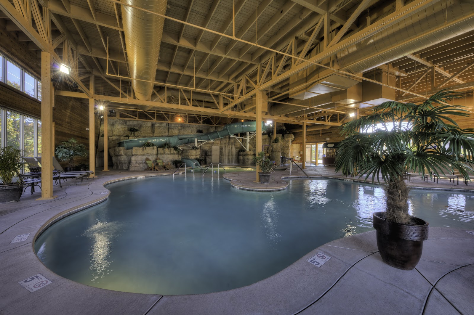 Resorts with 21 - 50 Units - United States